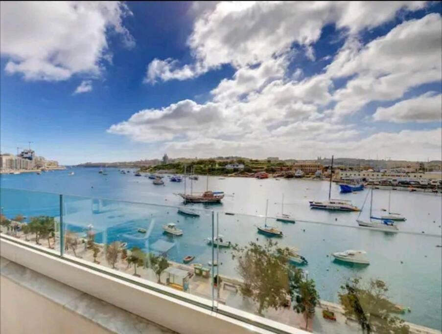 Spinola Bay View In St Julians 3 Bedrooms * San Julián