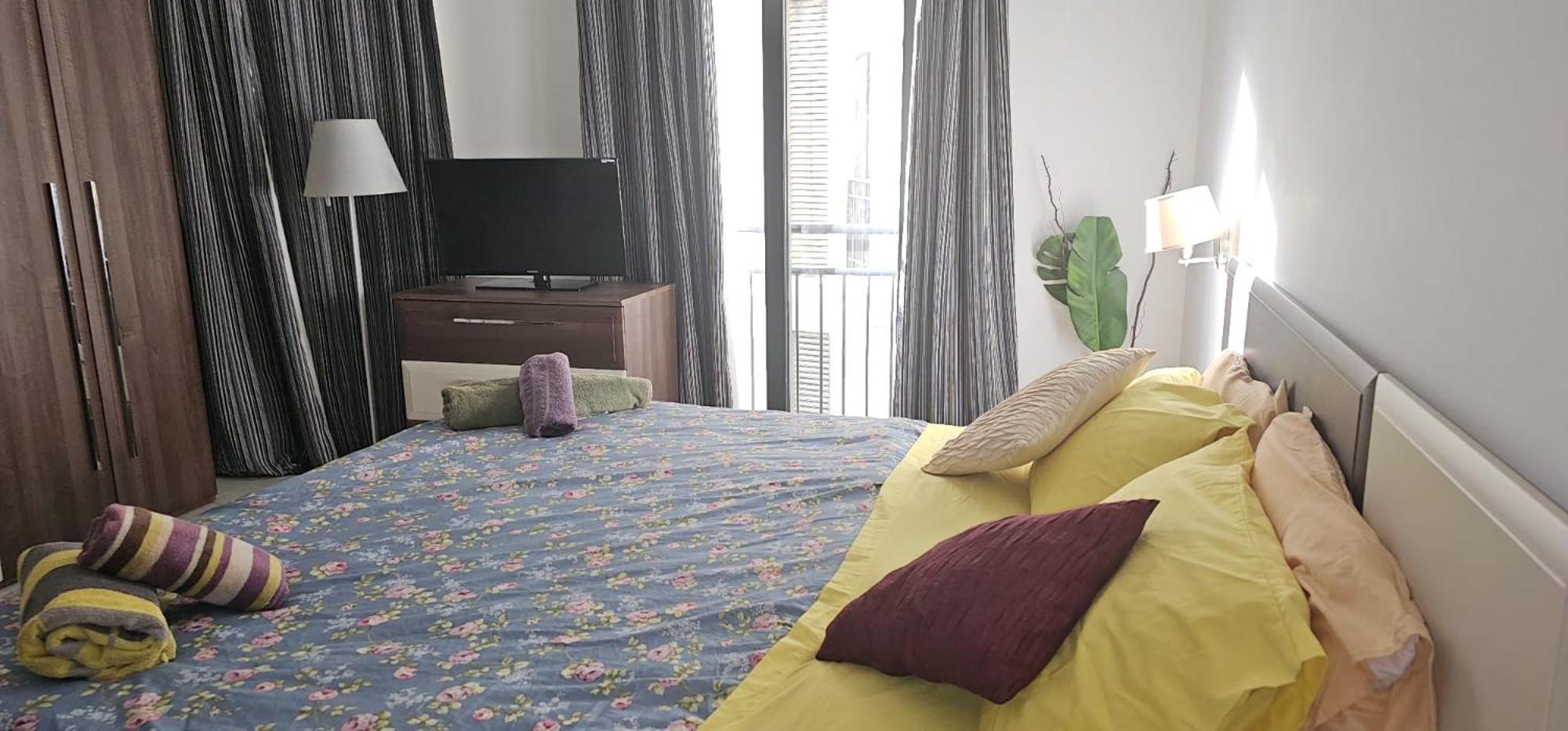 Spinola Bay View In St Julians 3 Bedrooms Apartment