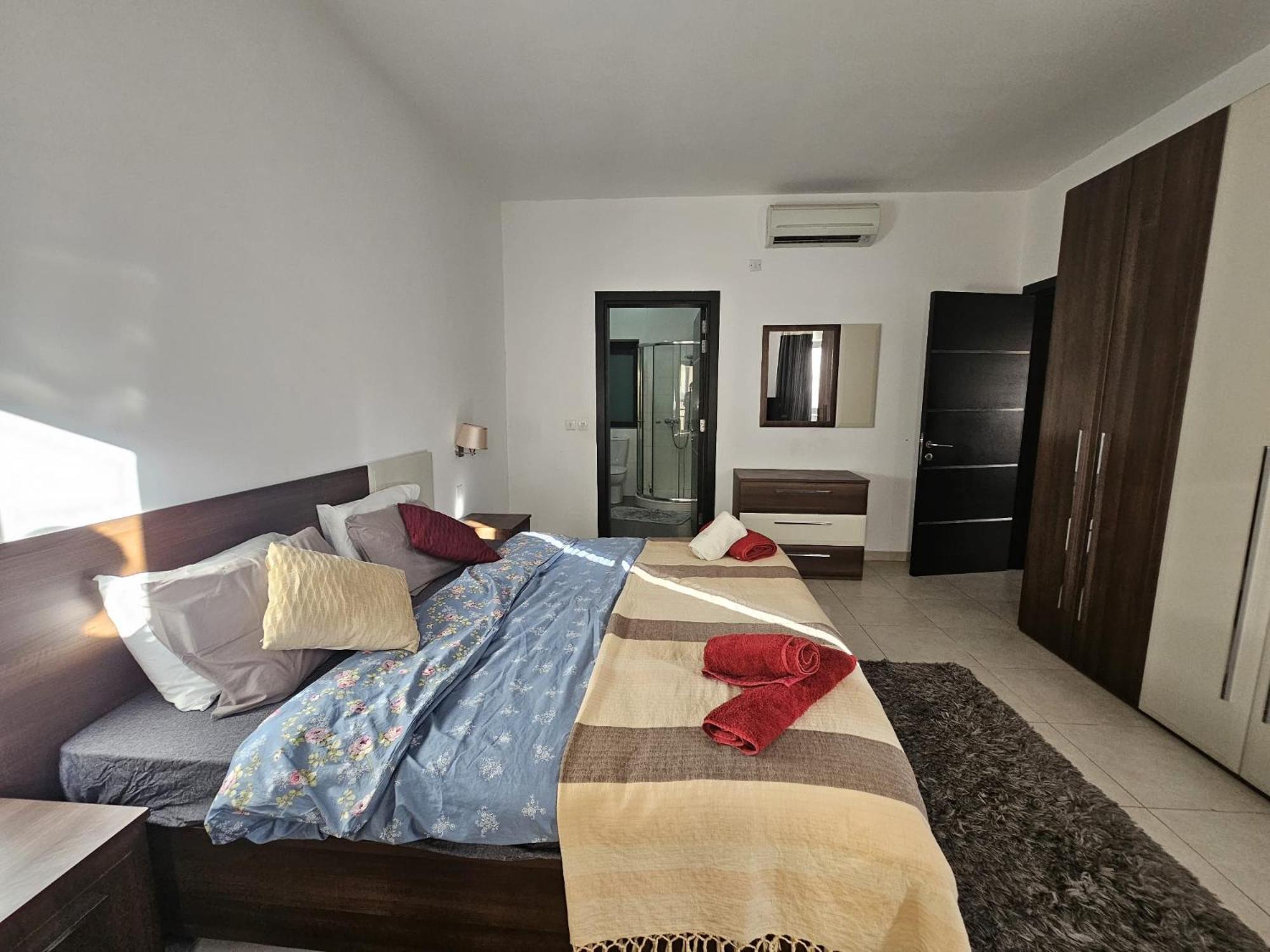 Spinola Bay View In St Julians 3 Bedrooms *