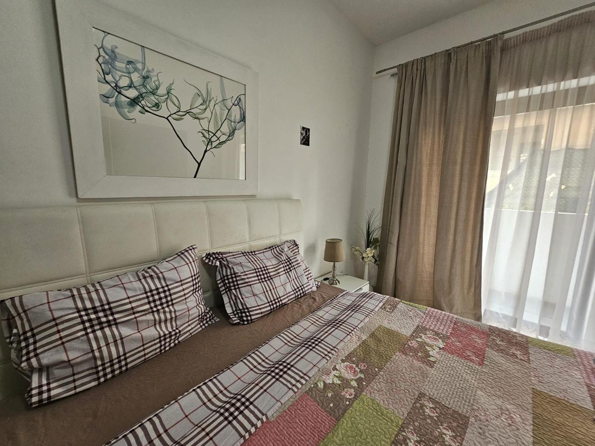 Spinola Bay View In St Julians 3 Bedrooms Apartment *